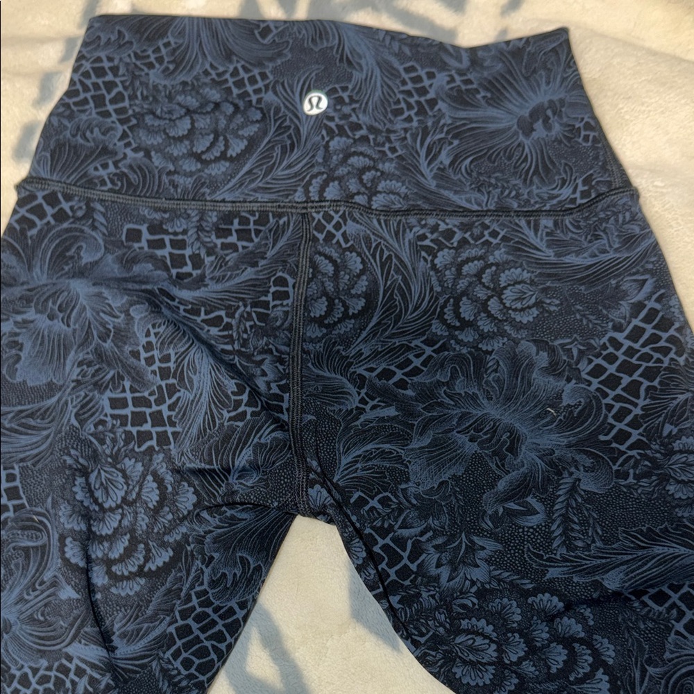 lululemon athletica High-Rise Floral Print Leggings — Black & blue